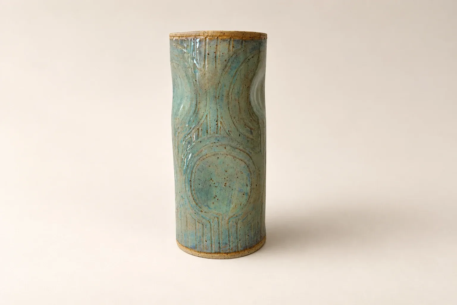 Current vase — handmade Kachi ceramic vessels