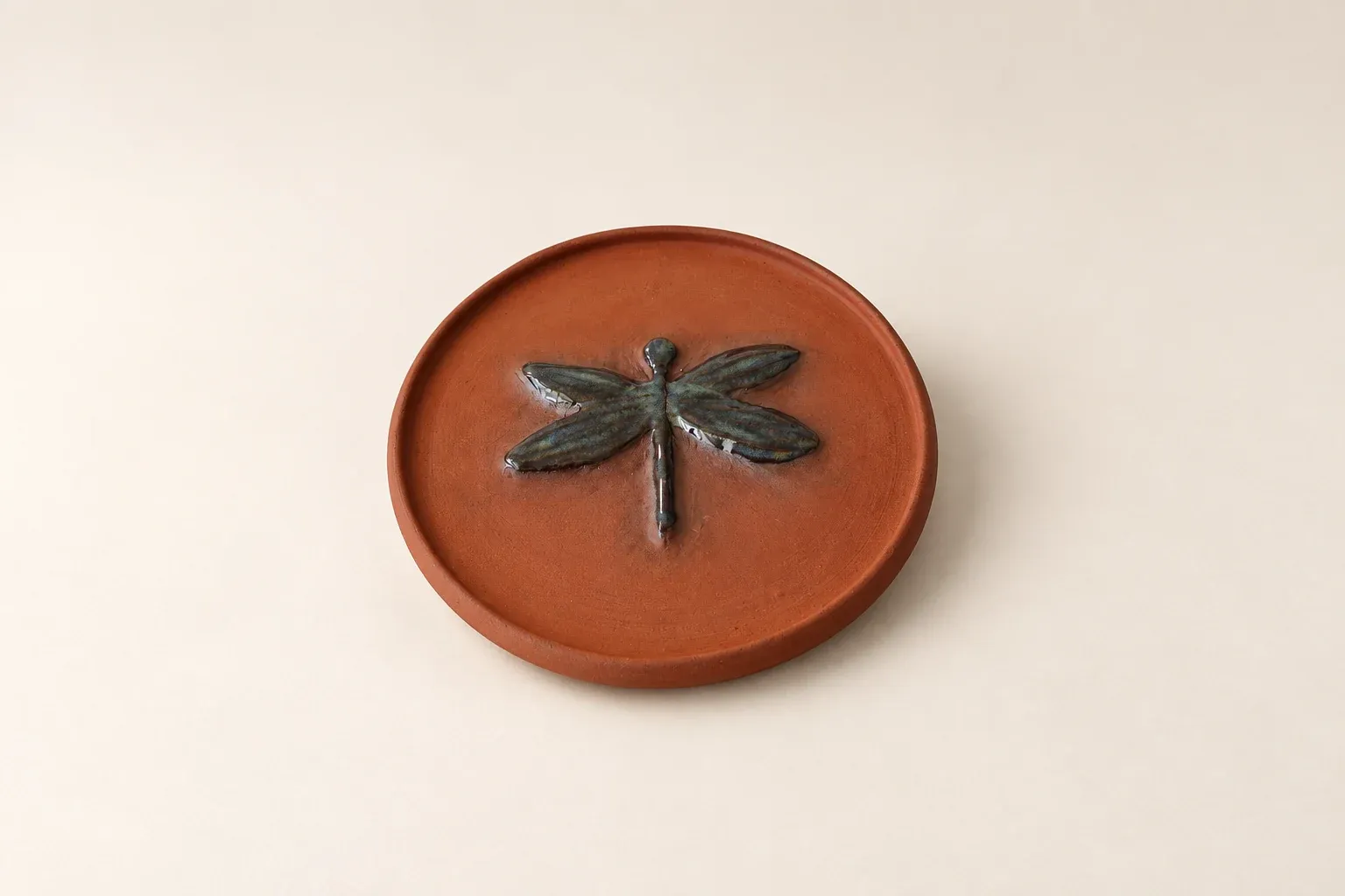 Dragonfly plate — handmade Kachi ceramic tableware
